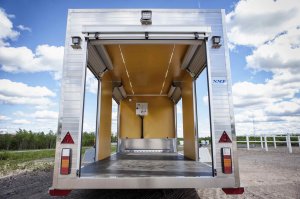 Nybergs Mekaniska Verkstad har tillverkat släp för LKAB. Släpet är tillverkat för att kunna användas på tågspår.